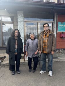 だいちゃん農園ゲストハウスの100歳の看板娘とハイチーズ🎵